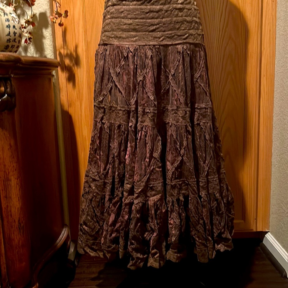 Vintage Brown lace skirt, in great condition with diamond pattern.